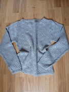 Wiosenny sweter kobiecy i delikatny. 36. S. 