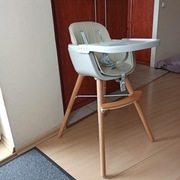 Krzesełko do karmienia 2w1, jasny beż.