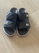 Czarne klapki Michael Kors 38