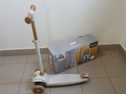 Hulajnoga balansowa trójkołowa KOŁA LED Lionelo Jessy jak Nowa użyta 1raz