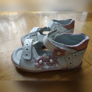 Sandały skórzane Apakowa 