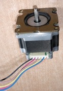 Silnik krokowy-JAPAN SERVO-12V/1,6A/1,8 step.
