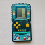 Gra konsola elektroniczna Brick Game początek lat 2000-nych