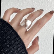 Luksusowy srebrny pierścionek regulowany 925