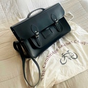 The Cambridge Satchel Company. Torba z paskiem 15 cali (36,5 cm). Worek.
