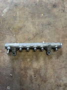 Listwa wtryskowa 2.0 TDI VW Audi Skoda Seat 03L130089