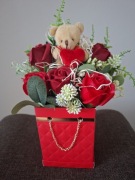 Flowerbox  z mydlanymi różyczkami