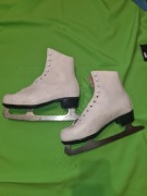 Łyżwy figurowe, ze sk lat 80-tych, r. 36