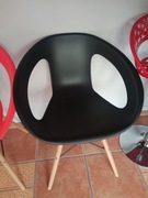 Krzesła loftowe i hokker stan bardzo dobry 