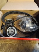 Zestaw rozrządu Gates KP25607XS-1 NOWY komplet pasek rolki