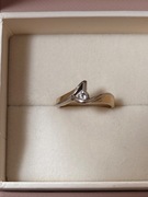 Pierścionek złoty z białym zlotem 585 waga 2.78