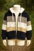 Miękka, ciepła bluza M w paski – nowa, idealna na chłodniejsze dni!