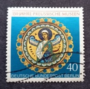 Anioł w medalionie. Niemcy 1980 r