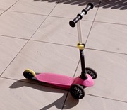 Hulajnoga dziecięca na 3 kółkach z Decathlon