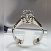 Przepiękny pierścionek z brylantem 1,2 ct 