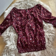 Stradivarius bordowa bluzka w kwiaty S