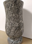 Nagrobny wazon granitowy Verde Marina śr. 14,5 cm , wysokość 27 cm