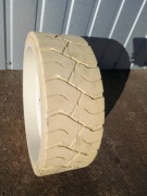 koło opona Haulotte 15x5 127x320 Genie