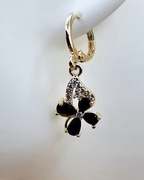 Kolczyki stal chirurgiczna kwiat czarny z cyrkoniami [K022]