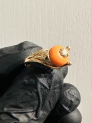 Komplet złotej biżuterii z koralem