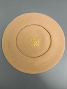 Beżowy, brązowy, karmelowy beret, nakrycie głowy, beret z antenką
