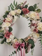 Wianek wielkanocny na drzwi