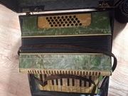 Akordeon tenora ma 30lat 
