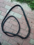 LISTWA MOCUJĄCA Z USZCZELKĄ LEWY PRZÓD AUDI A6 C6 