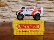 Matchbox Superfast MB 44 4x4 Chevy Van 