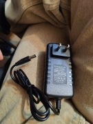 Ładowarka Li-ion 16.8V 2A