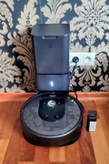 Robot sprzątający Roomba i7+ z bazą stan bdb