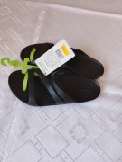 Crocs Iconic Comfort r w6 36/37 dł wkładki 22 cm nowe z metką 