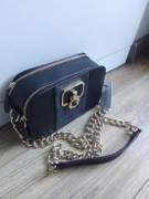 Torebka Guess z łańcuszkiem 