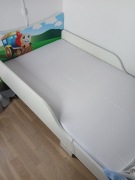 Łóżko z materacem 90x180