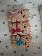 Brelok pluszowy miś na szydełku 