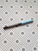 Avon diamentowa kredka do oczu niebieska