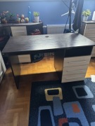 Biurko do pokoju (Wymiary: 135 x 76 x 70 cm)