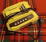 ładowarka ryobi 36v ry36c60a