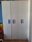 Szafa trzydrzwiowa do pokoju dziecięcago