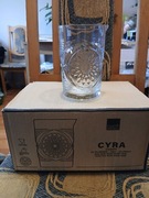 Zestaw 6szt szklanych karafek dzbaków z tloczonym wzorem 0,7L 