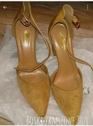 Botki zamszowe  na obcasie