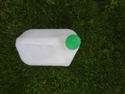 Pojemnik zbiornik kanister 5L na wodę do kwiatów, ropa, paliwo, płyny