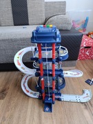 Tor zjeżdżalni z windą elektryczną