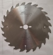 Piła do piłowania wzdłuż drewna 300x30x3,2/2,2 24z FZ