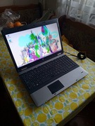 Tani laptop HP do starych gierek, oglądania filmów i pracy biurowej