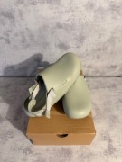 Nike Calm Mule – beżowe, nowe
