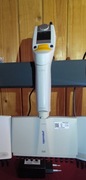 Mikropipeta Eppendorf Xplorer M300 300ul elektroniczna wielokanałowa 12