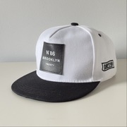 Czapka SNAPBACK Brooklyn No 86 – czarna, unisex, streetwear