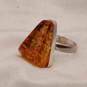 Pierścionek Srebro i Bursztyn