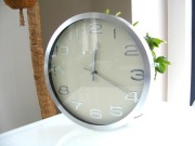 Zegar naścienny biały (stan idealny, stal nierdzewna szczotkowana)